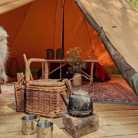 Naturlig Pa Korsgarden Glamping * Nysted