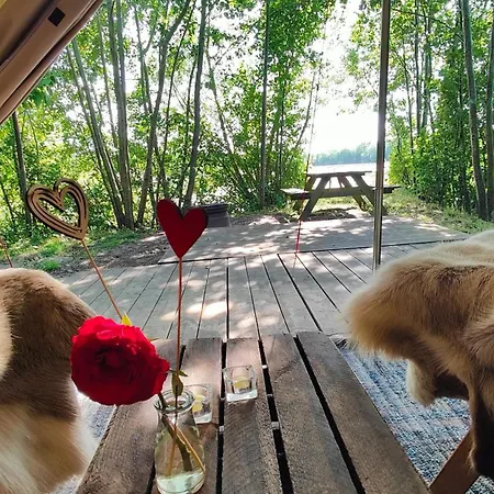 Naturlig Pa Korsgarden Glamping Glamping Nysted