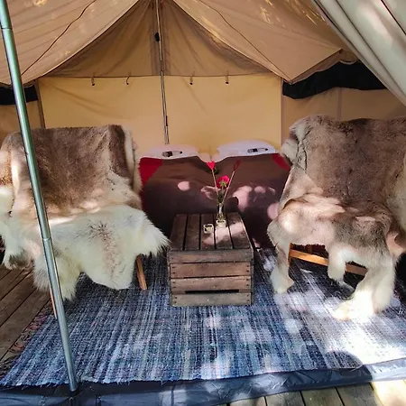 Glamping Naturlig Pa Korsgarden Glamping *
