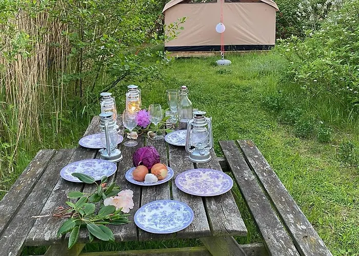 Naturlig Pa Korsgarden Glamping Luxe tent Nysted