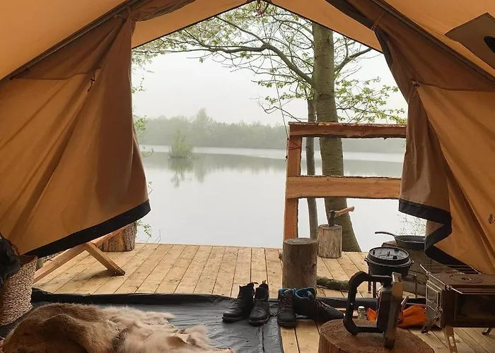 Luxe tent Naturlig Pa Korsgarden Glamping *