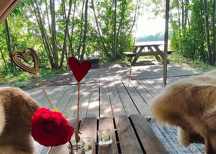 Naturlig Pa Korsgarden Glamping Luxe tent Nysted