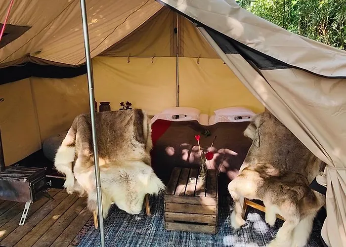 Luxe tent Naturlig Pa Korsgarden Glamping
