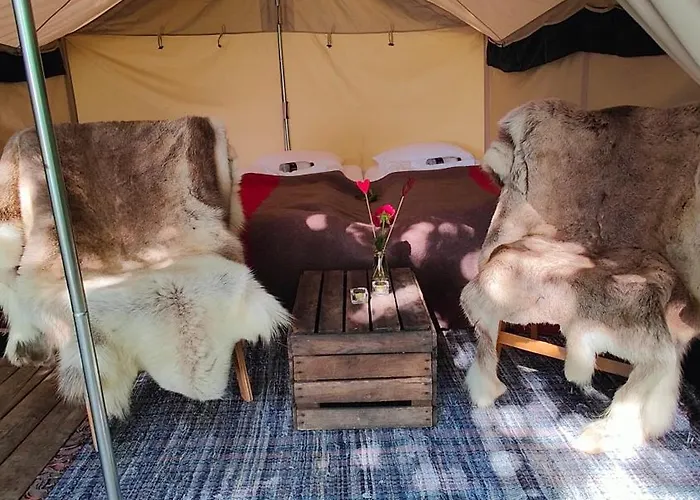 Luxe tent Naturlig Pa Korsgarden Glamping *